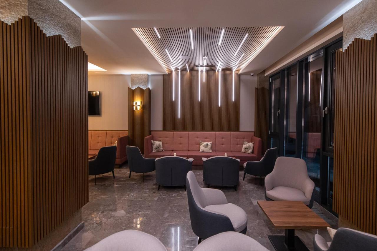 Hotel Belmont & Spa Sinaia Ngoại thất bức ảnh